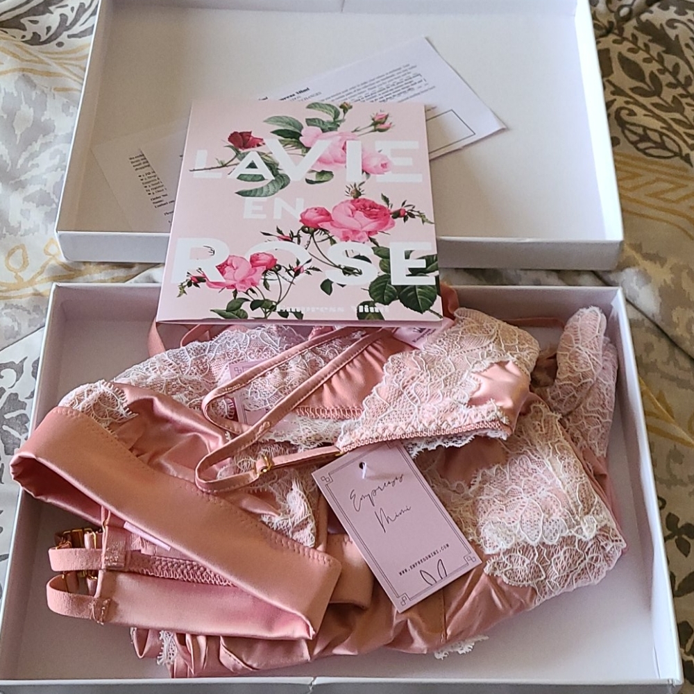 Empress Mimi London Lavie En Rose 4 piece lingerie